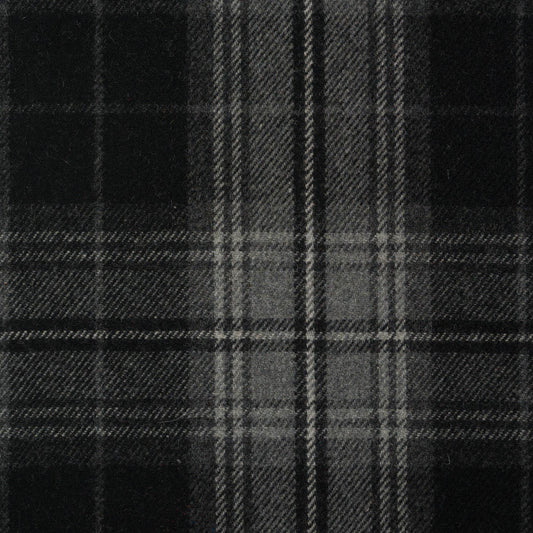 001 Carpazi 940 - Black/Grey Large Check
